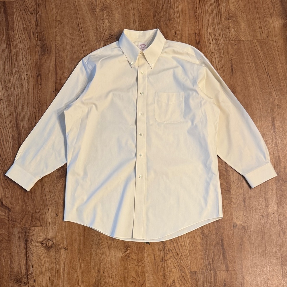 Brooks Brothers Oxford Button Shirt 17-2/3 White Beige Outdoors Dress
